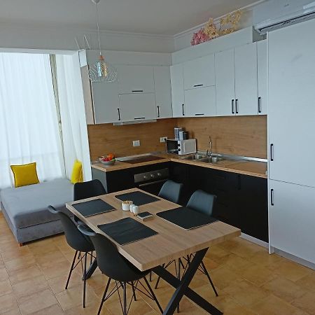 Apartman Dagmar ดูร์เรส ภายนอก รูปภาพ