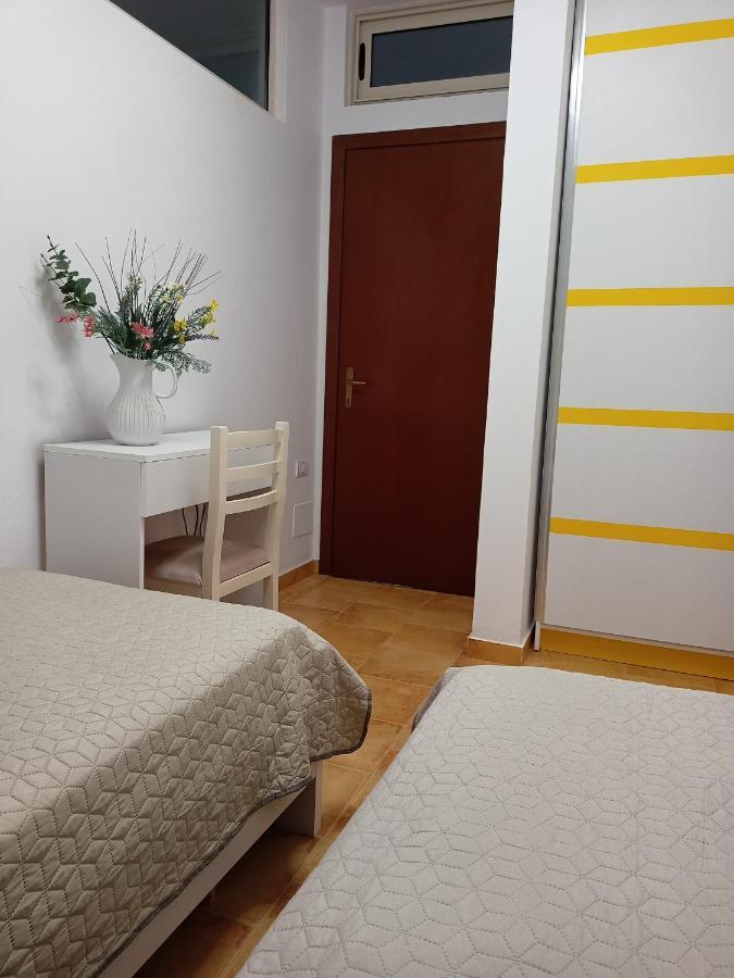 Apartman Dagmar ดูร์เรส ภายนอก รูปภาพ